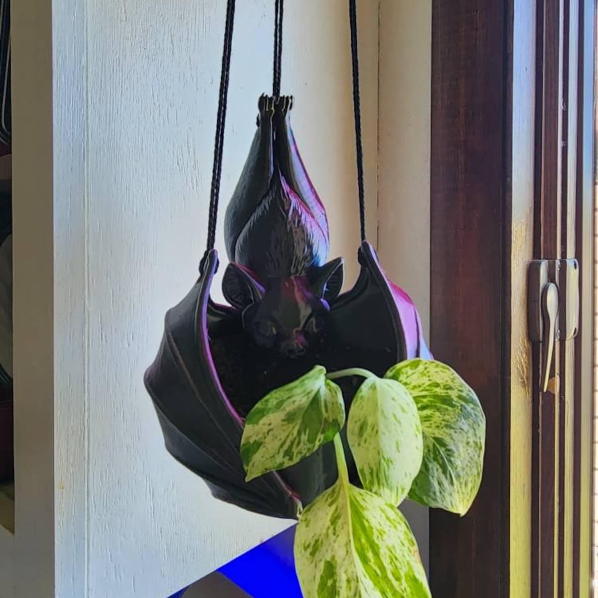 Hanging Bat Plant Pot Creepy Gothic Planter for Spooky Home Decor Halloween Gifts