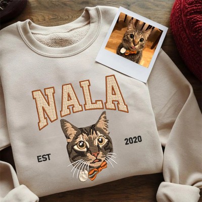 Custom Pet Face Embroidered Sweatshirt Gift for Pet Lovers
